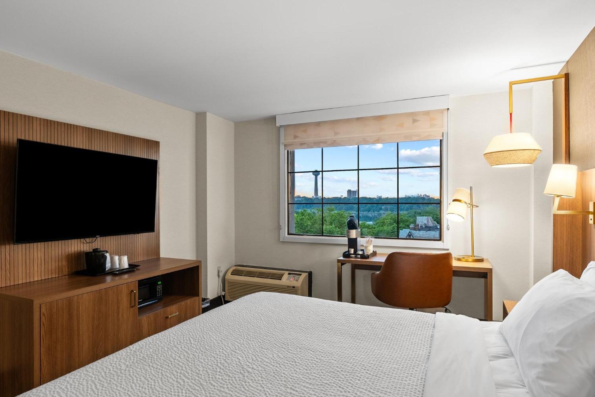 Hotel State Park Entry By Ihg 3*