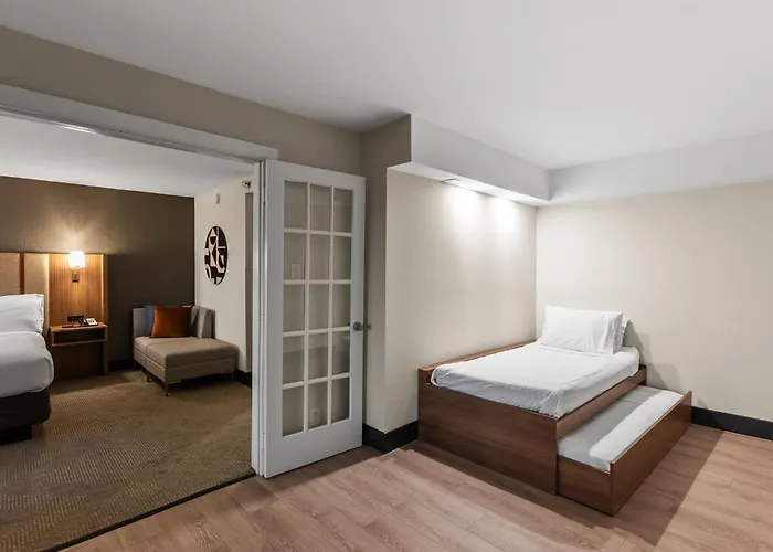 Holiday Inn Niagara Falls State Park Entry By Ihg